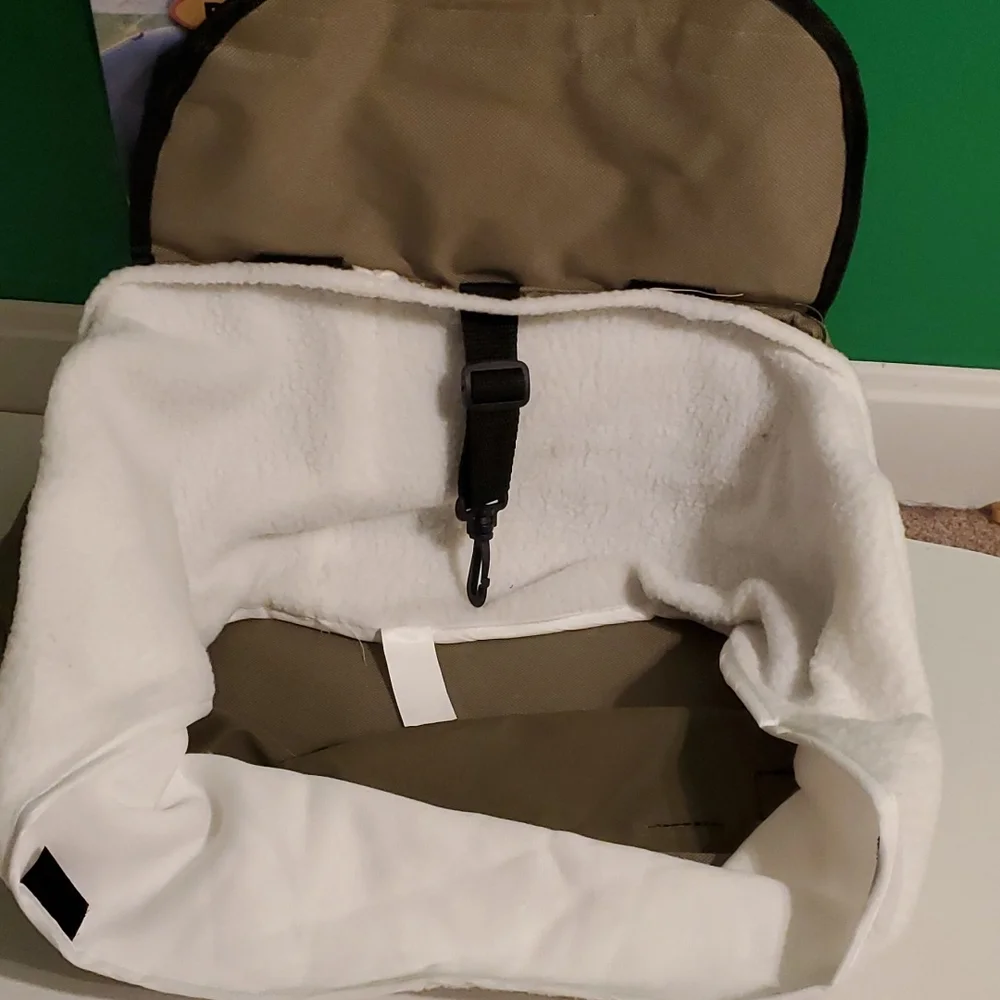 New in Box, safety pet booster seat with front pocket storage